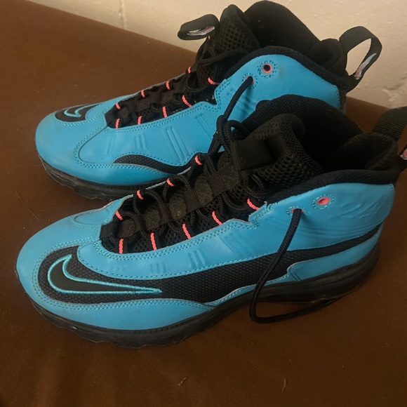 Size 5.5y turquoise, hot, pink, and black Nike Griffey’s. Worn a couple times - Picture 2 of 4